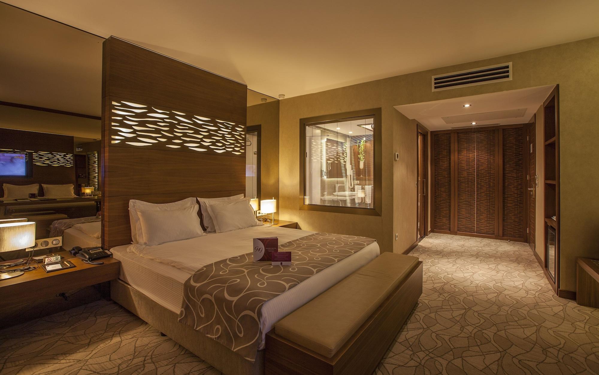 Grand Hotel Gaziantep Esterno foto