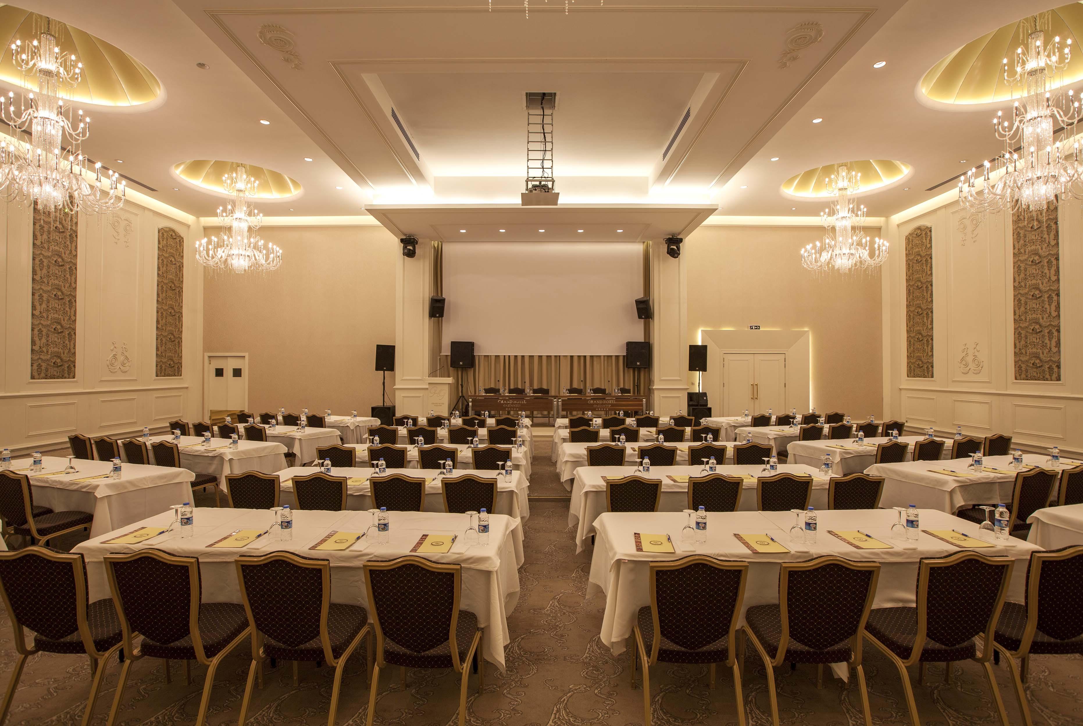 Grand Hotel Gaziantep Esterno foto