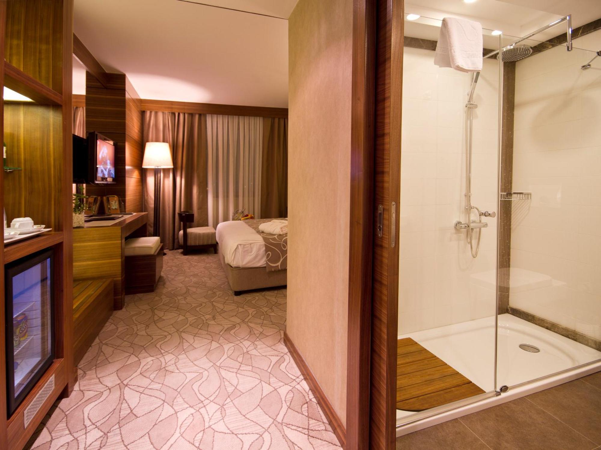 Grand Hotel Gaziantep Esterno foto