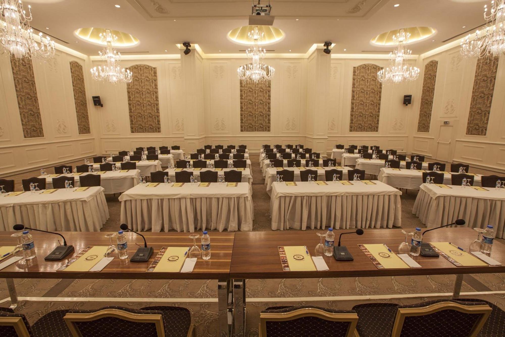 Grand Hotel Gaziantep Esterno foto