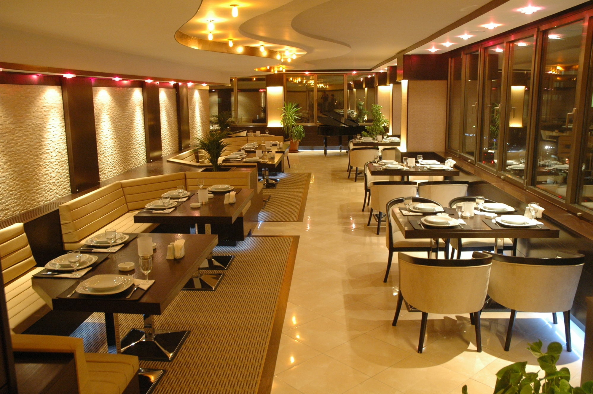 Grand Hotel Gaziantep Esterno foto